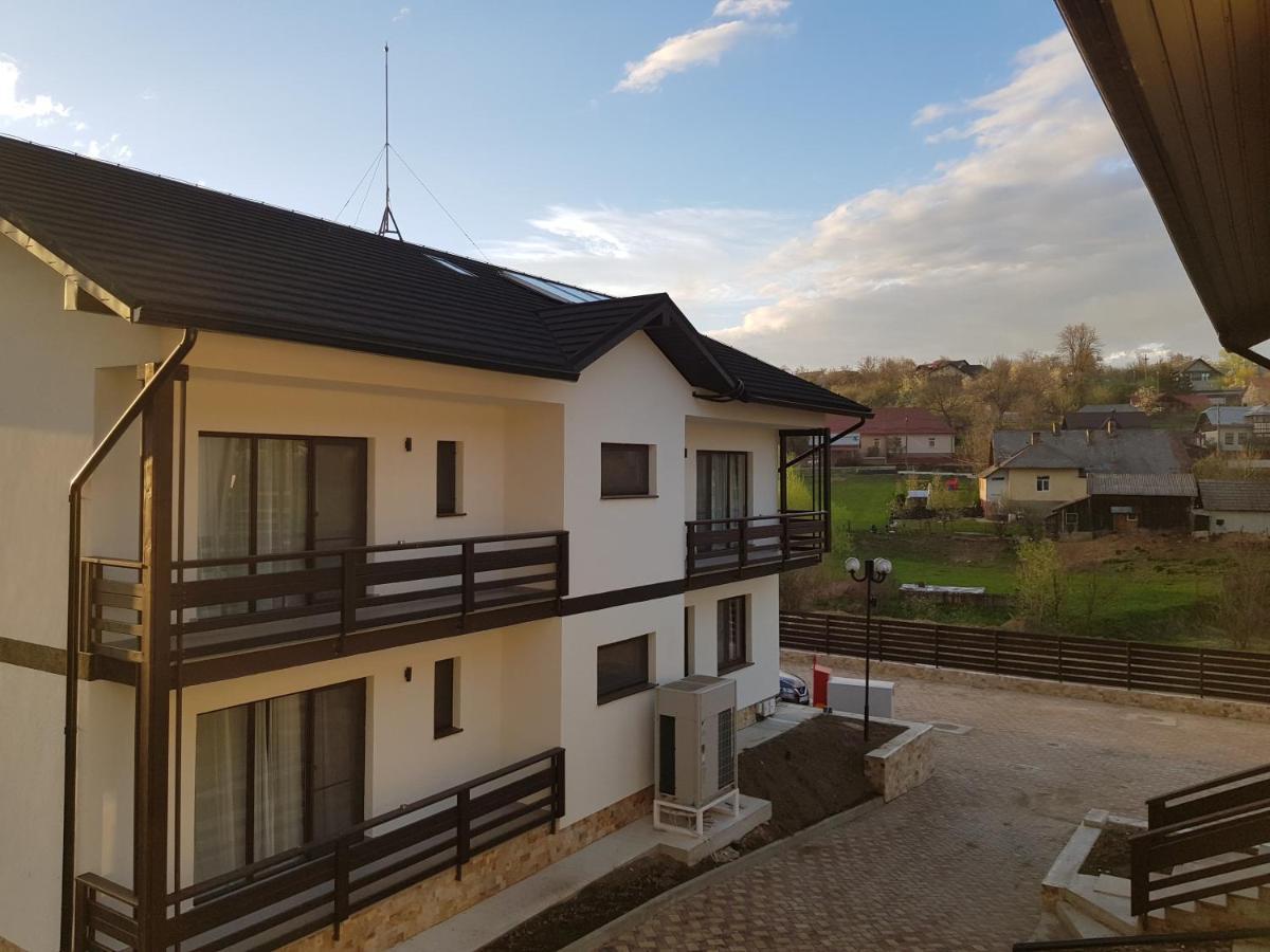Sat De Vacanta Martisorul Kacsika Kültér fotó